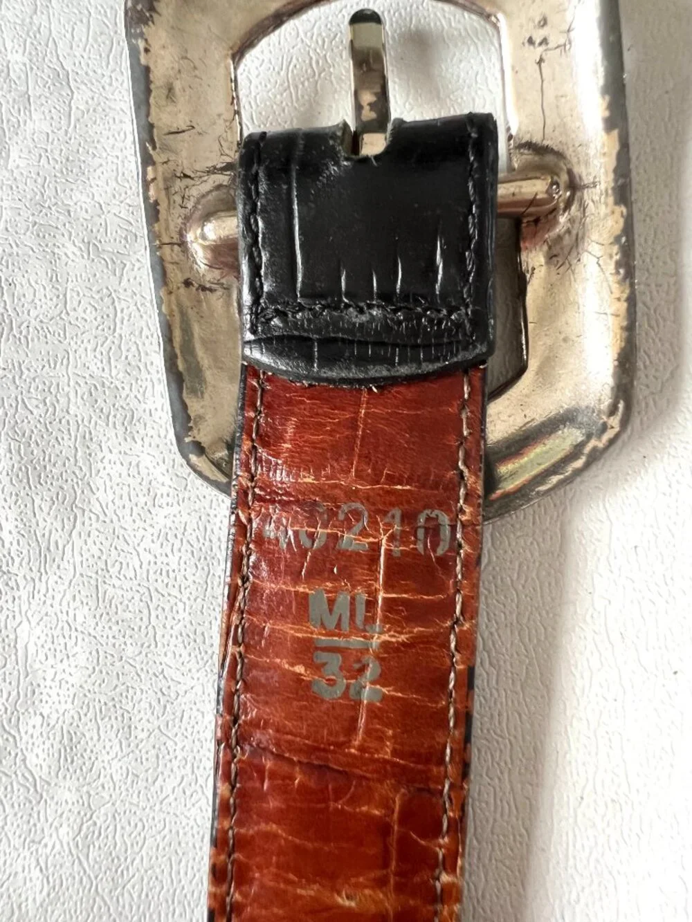 Brighton leather belt Marcus Two-Tone Reversible metal links size 32 hearts